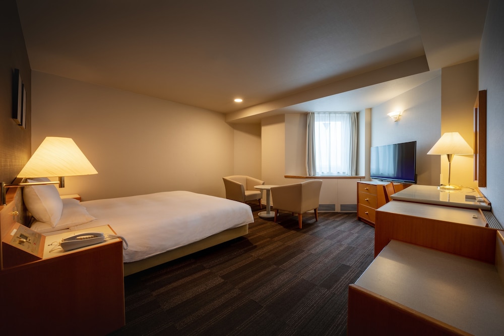 Air Terminal Hotel 13/32