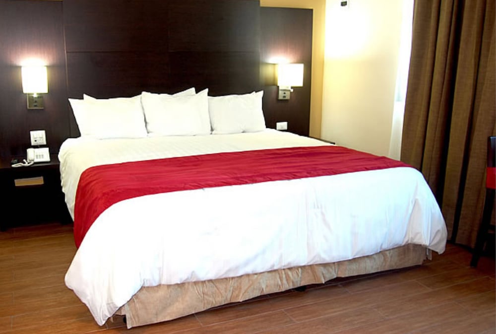 Principe Hotel And Suites 4/26