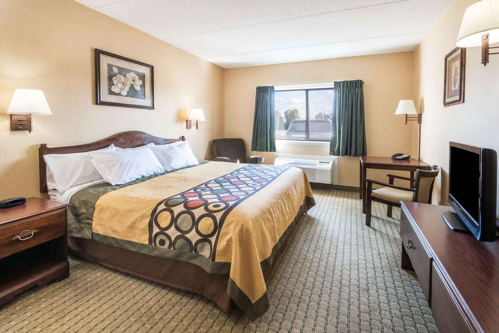 Deluxe, King Bed