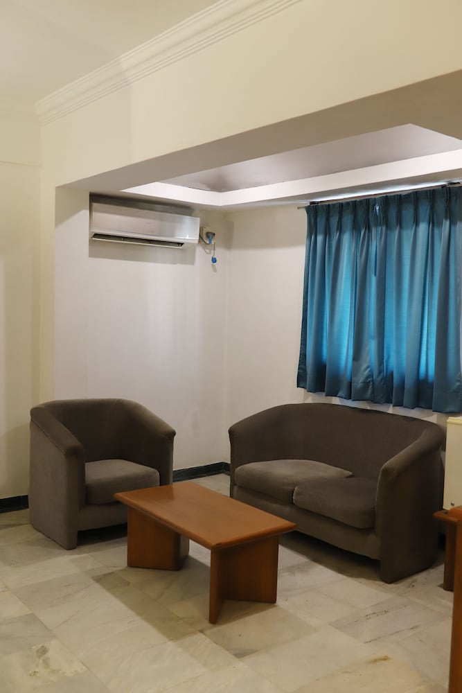 HOTEL GRG 21/27