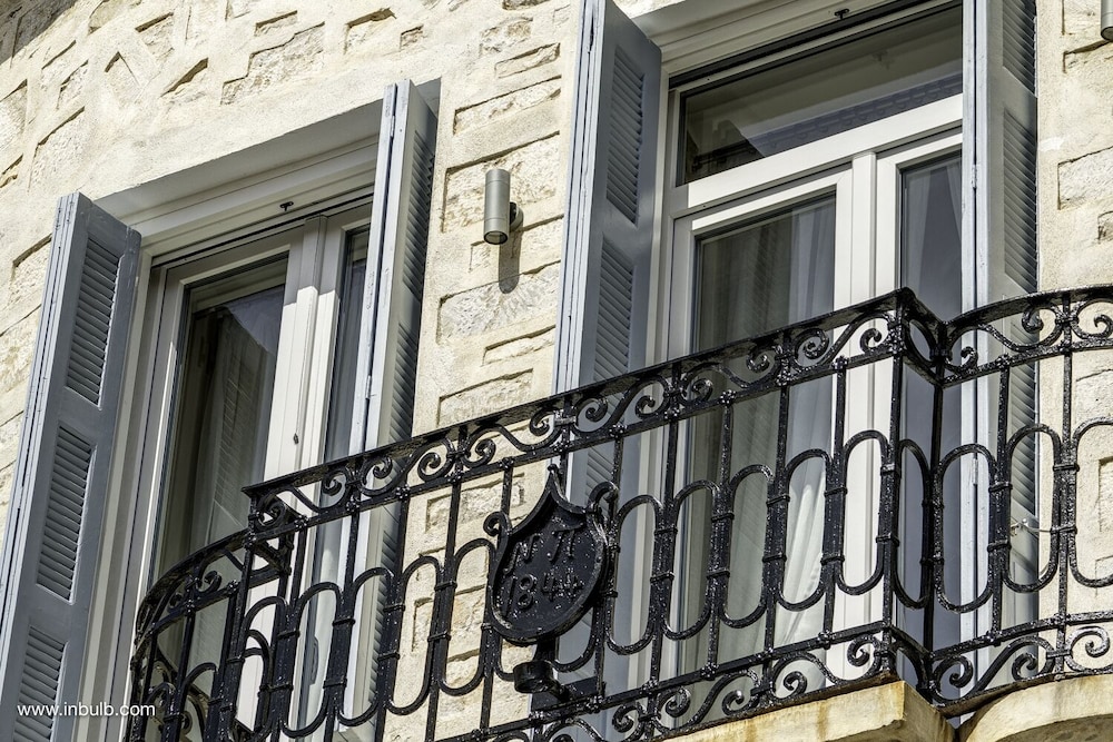 1844 Suites 10/61