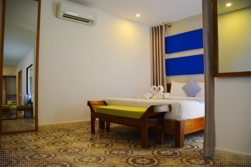 Home Chic Hotel 33/67