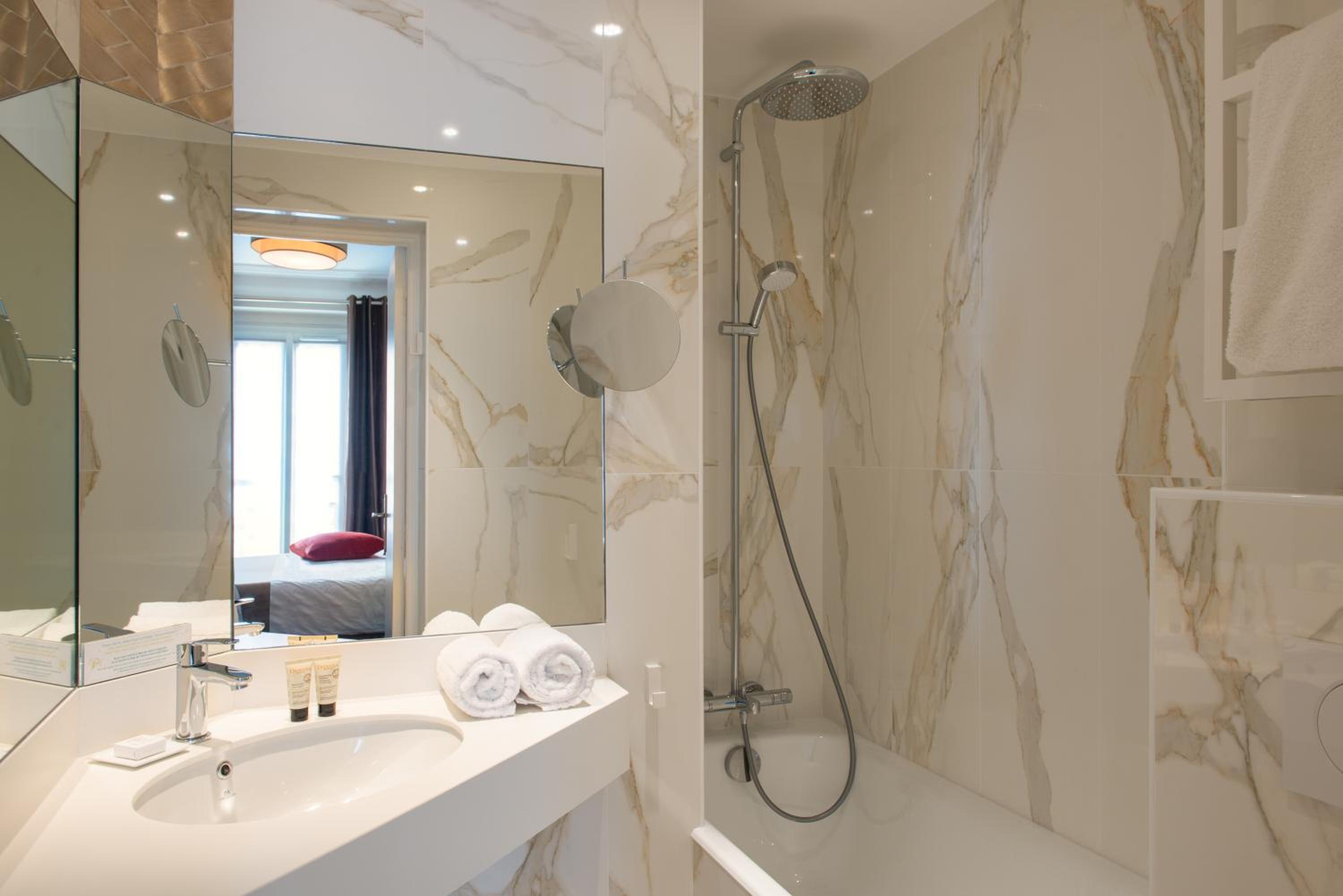 غرفة كلاسيكية بسرير كينج، Hotel La Regence Etoile 7/7