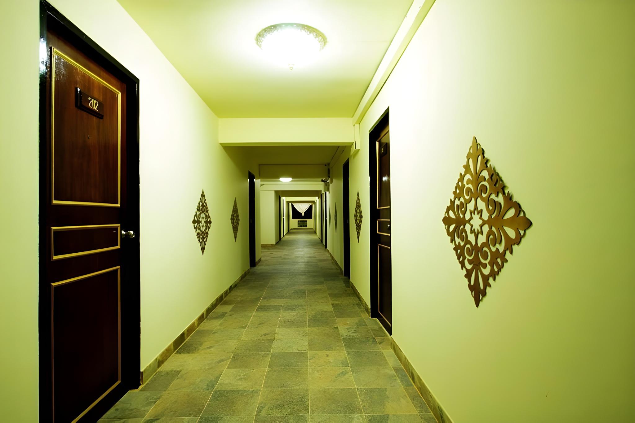 Jaranya Hotel Patong 35/39