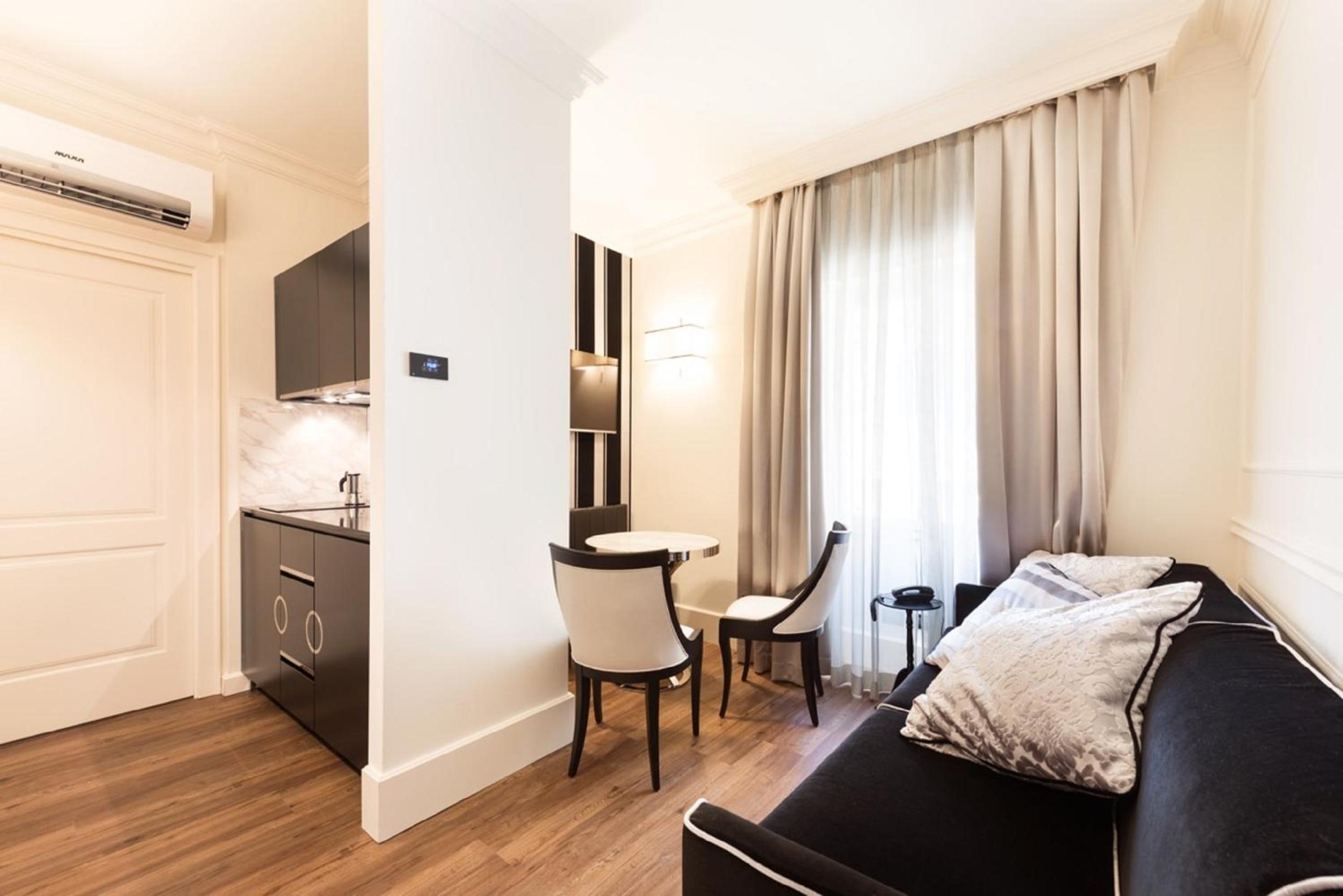 1 Bedroom, Apartment, Separate Building، Milano 8/10