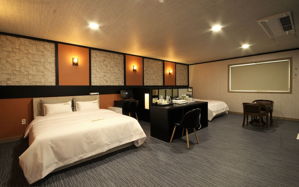 Vip, Style, 2 King Beds
