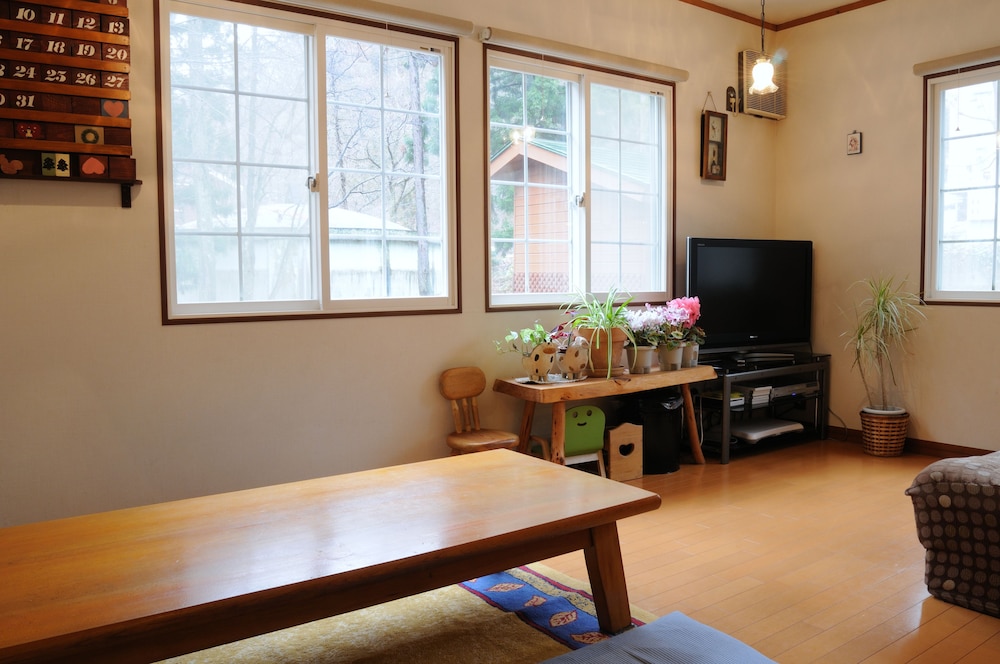 Pension Alps Hakuba 10/17