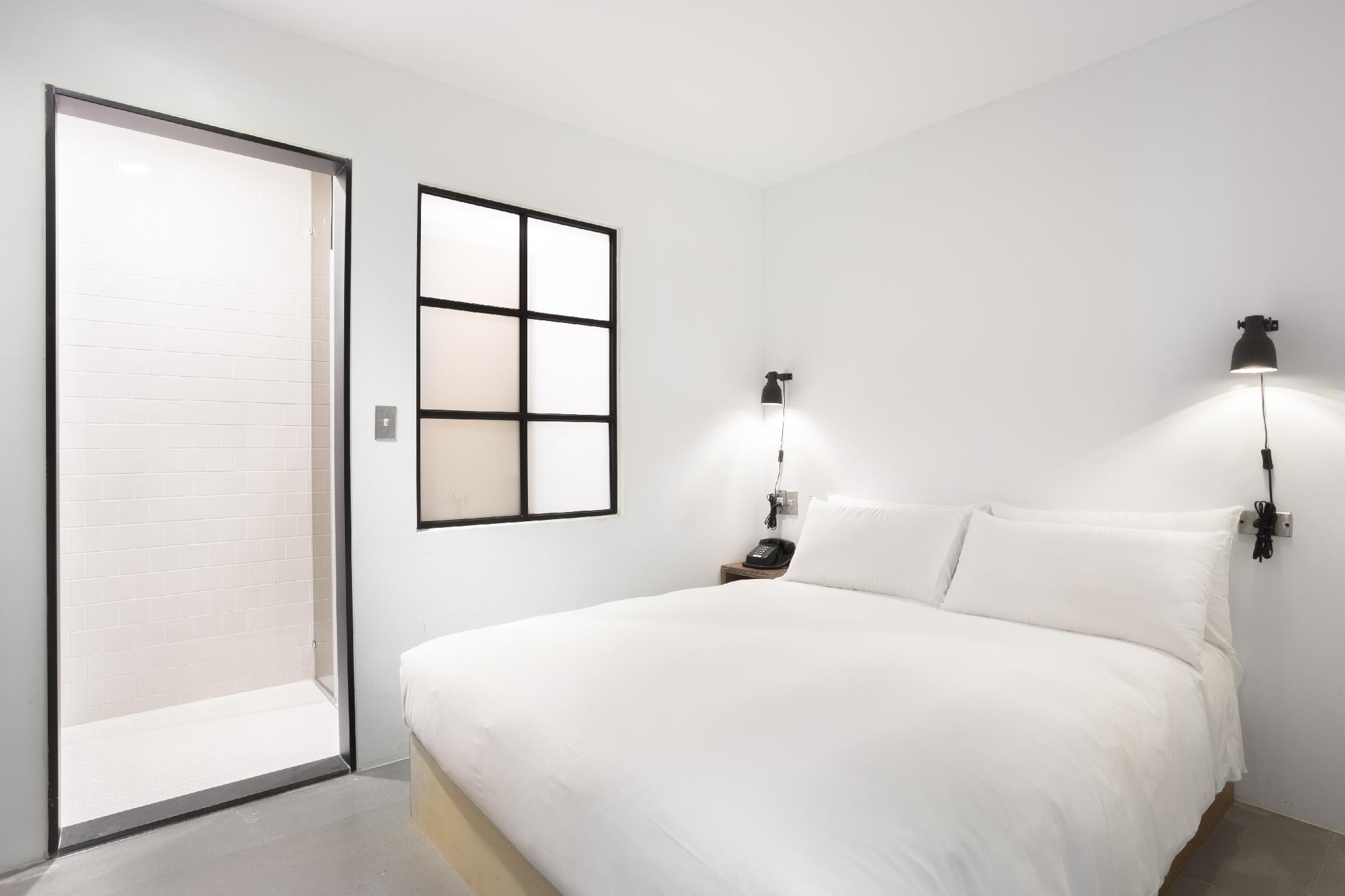 Small Double, No Window