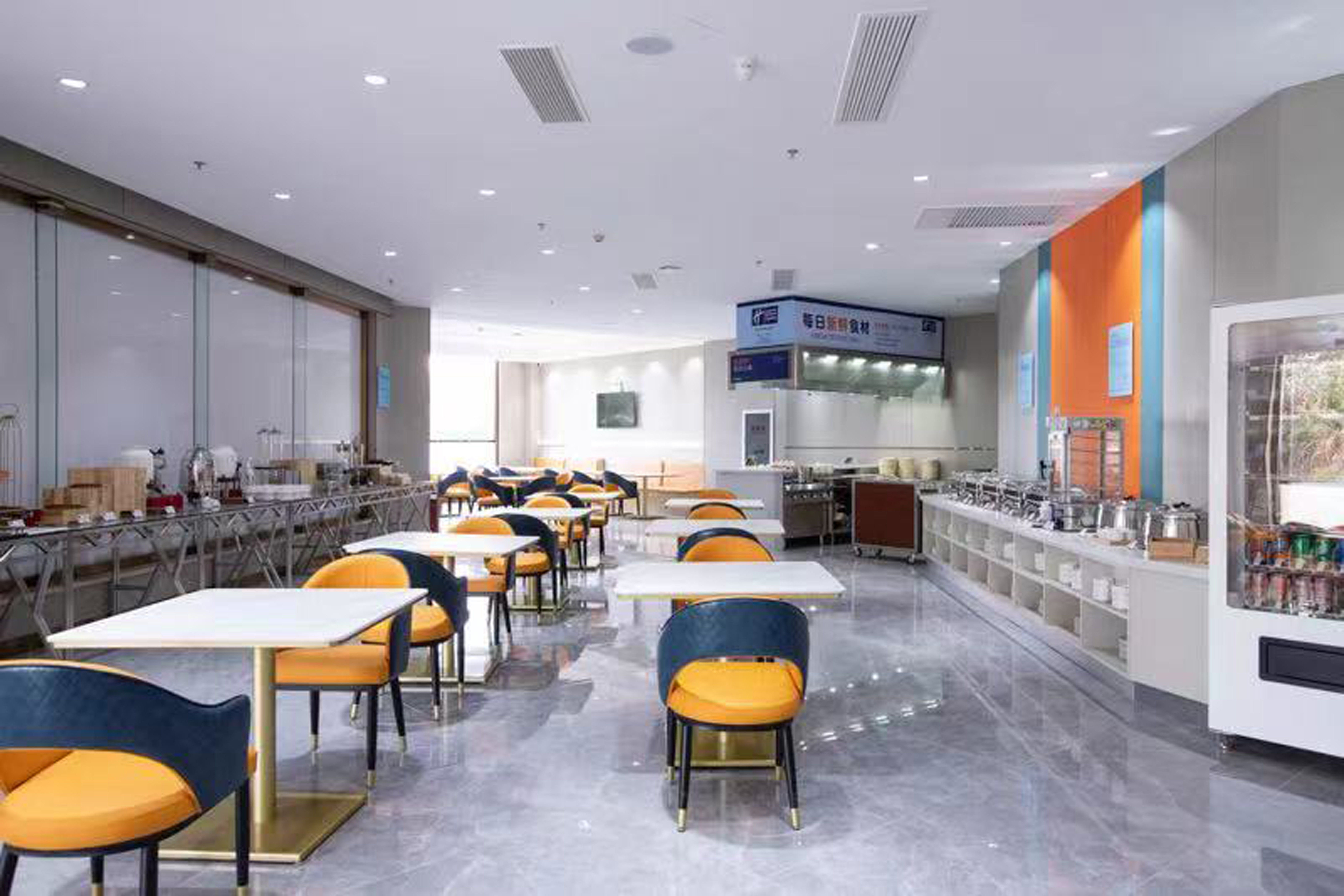 Holiday Inn Express Hengshui Railway Station an IHG Hotel 21/27