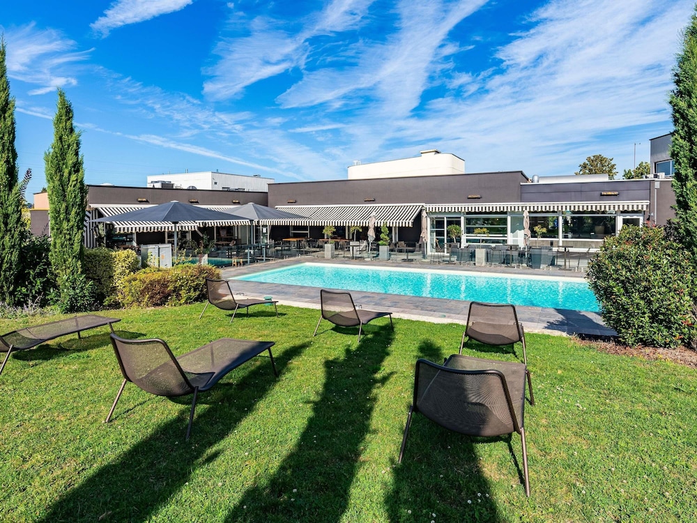 NOVOTEL REIMS TINQUEUX 70/72