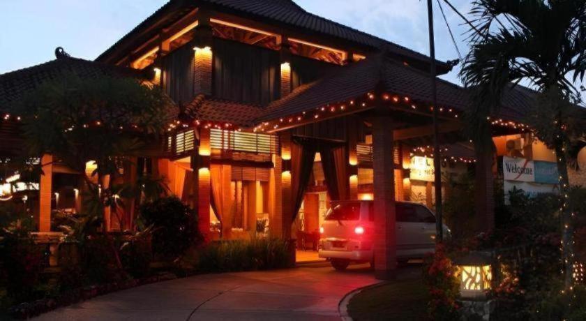 Nyiur Resort Hotel 3/32