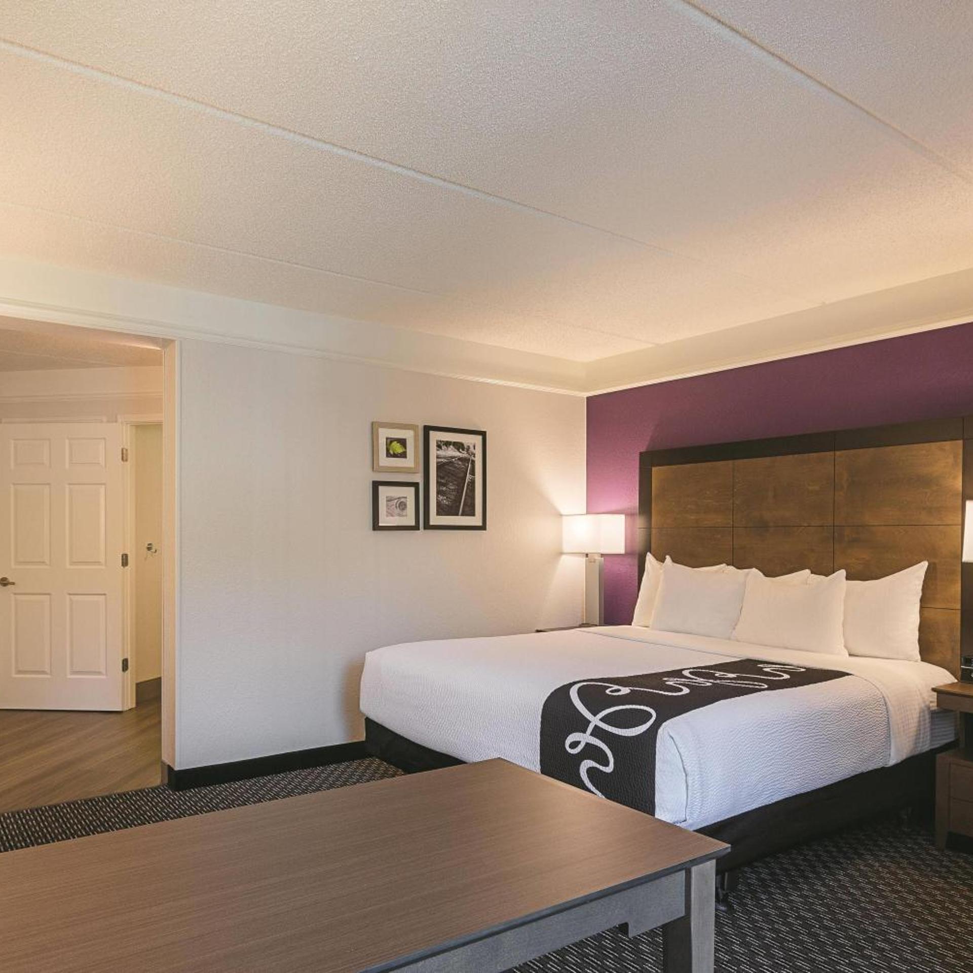 Room, King Bed, Bathtub, Accessible