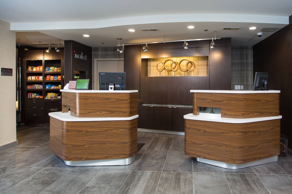 Lobby at Courtyard By Marriott Boston Westborough, WESTBOROUGH - MA