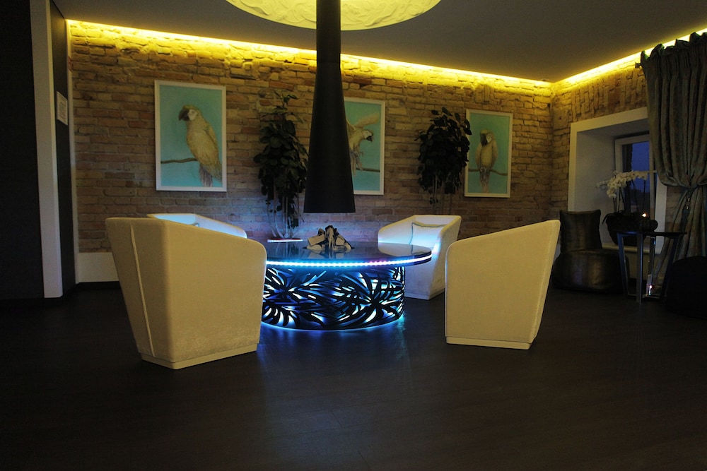 Moon Garden Art Hotel 43/70