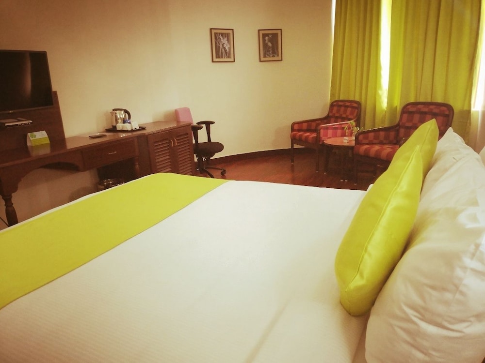 Presidency Hotel 10/63