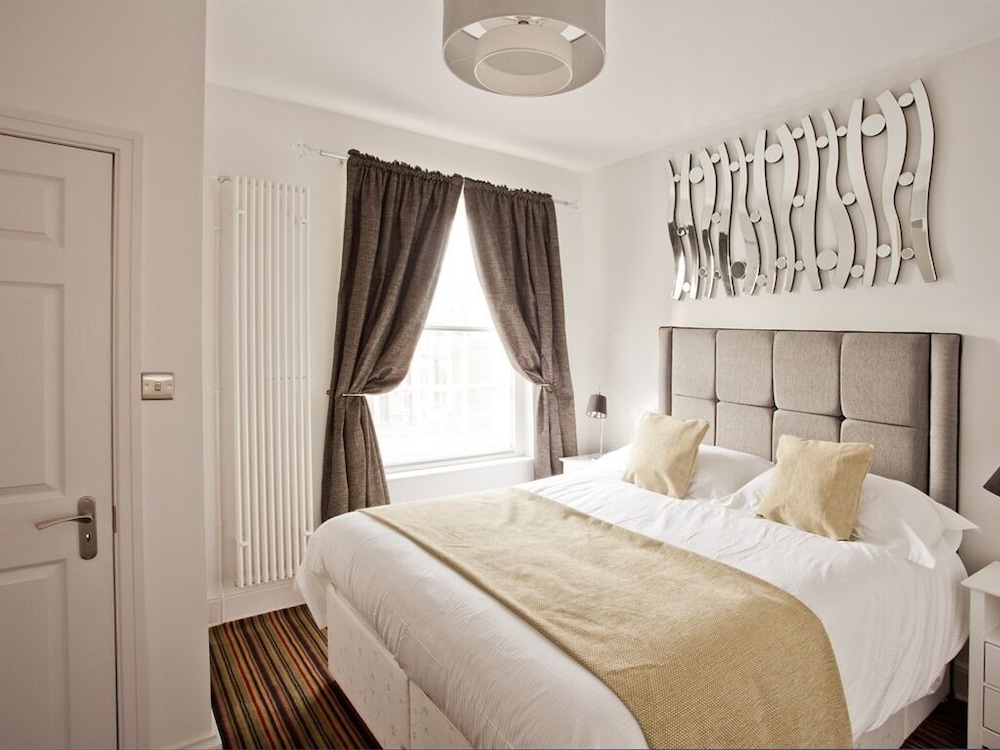 Burton Stone Inn 16/50