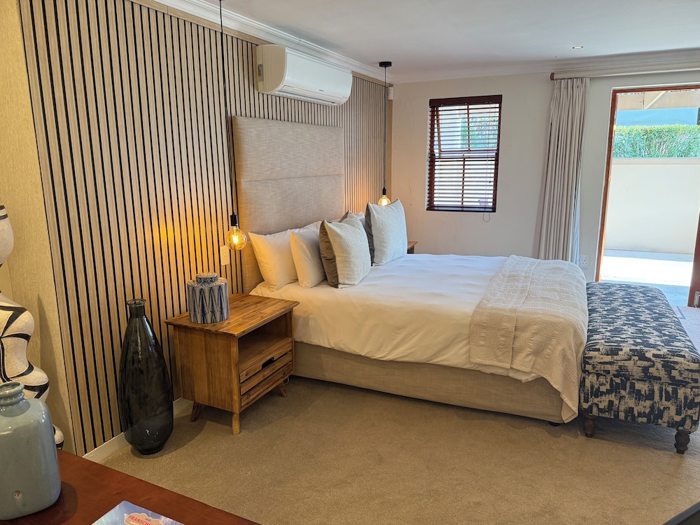 STANDARD, DOUBLE BED