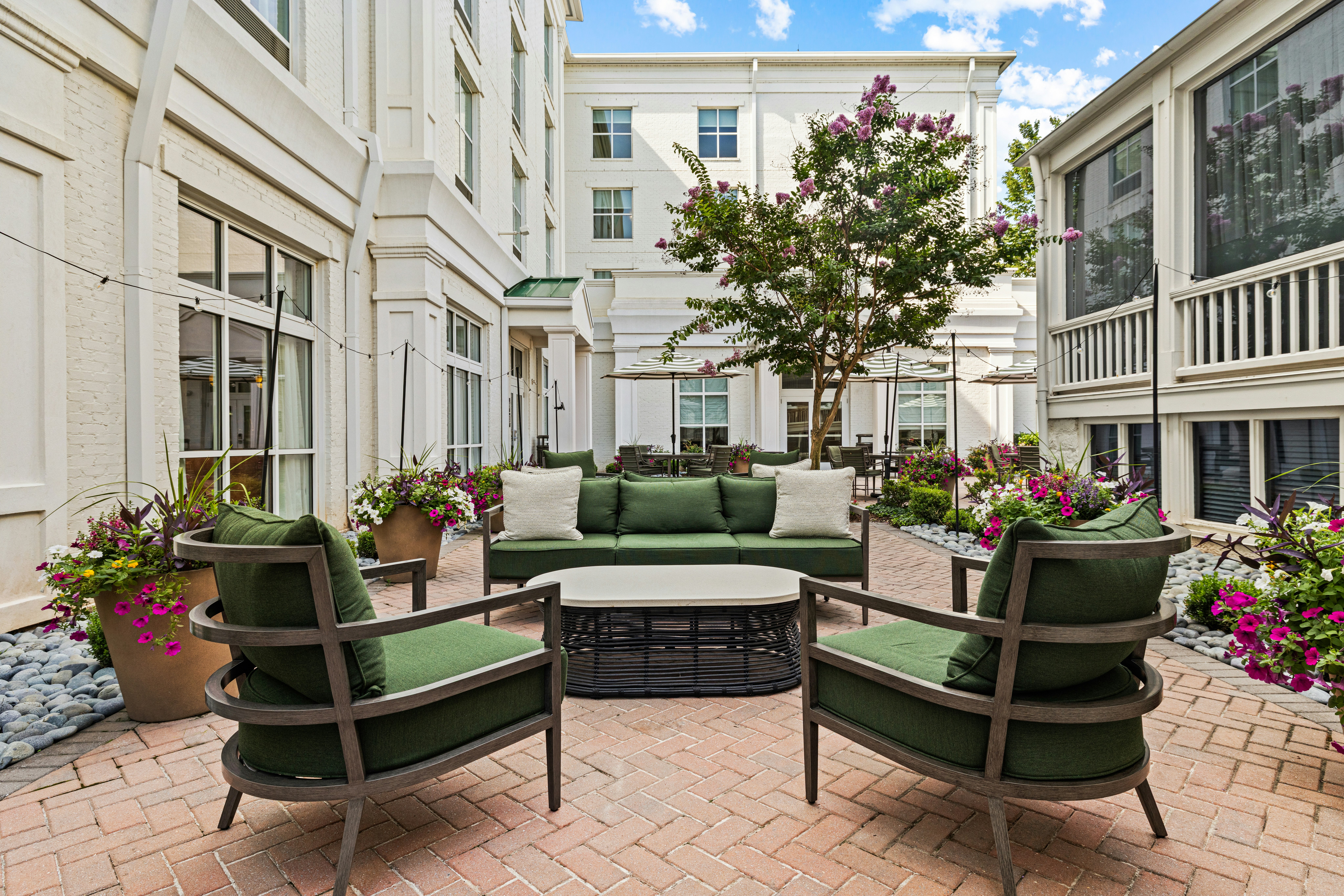 HILTON GARDEN INN NASHVILLE BRENTWOOD 35/75