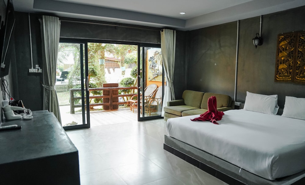 Chomview Resort 35/70