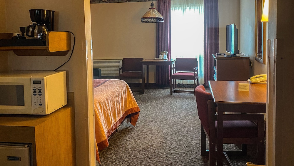 Iveys Motor Lodge Houlton 47/63