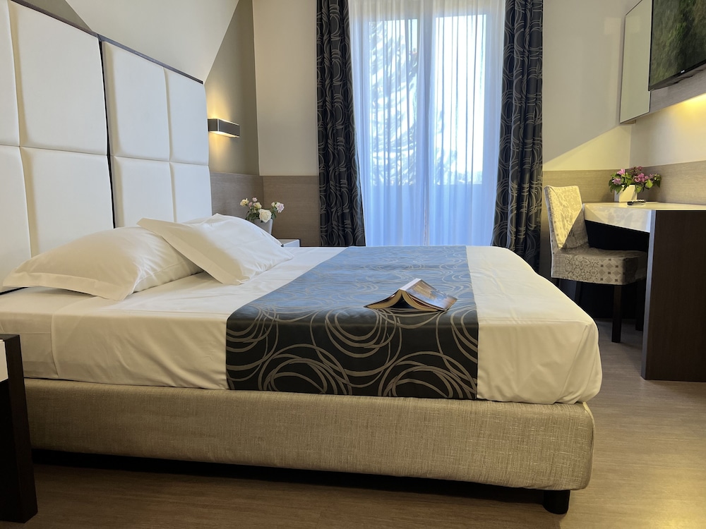 Hotel Gardenia 12/50