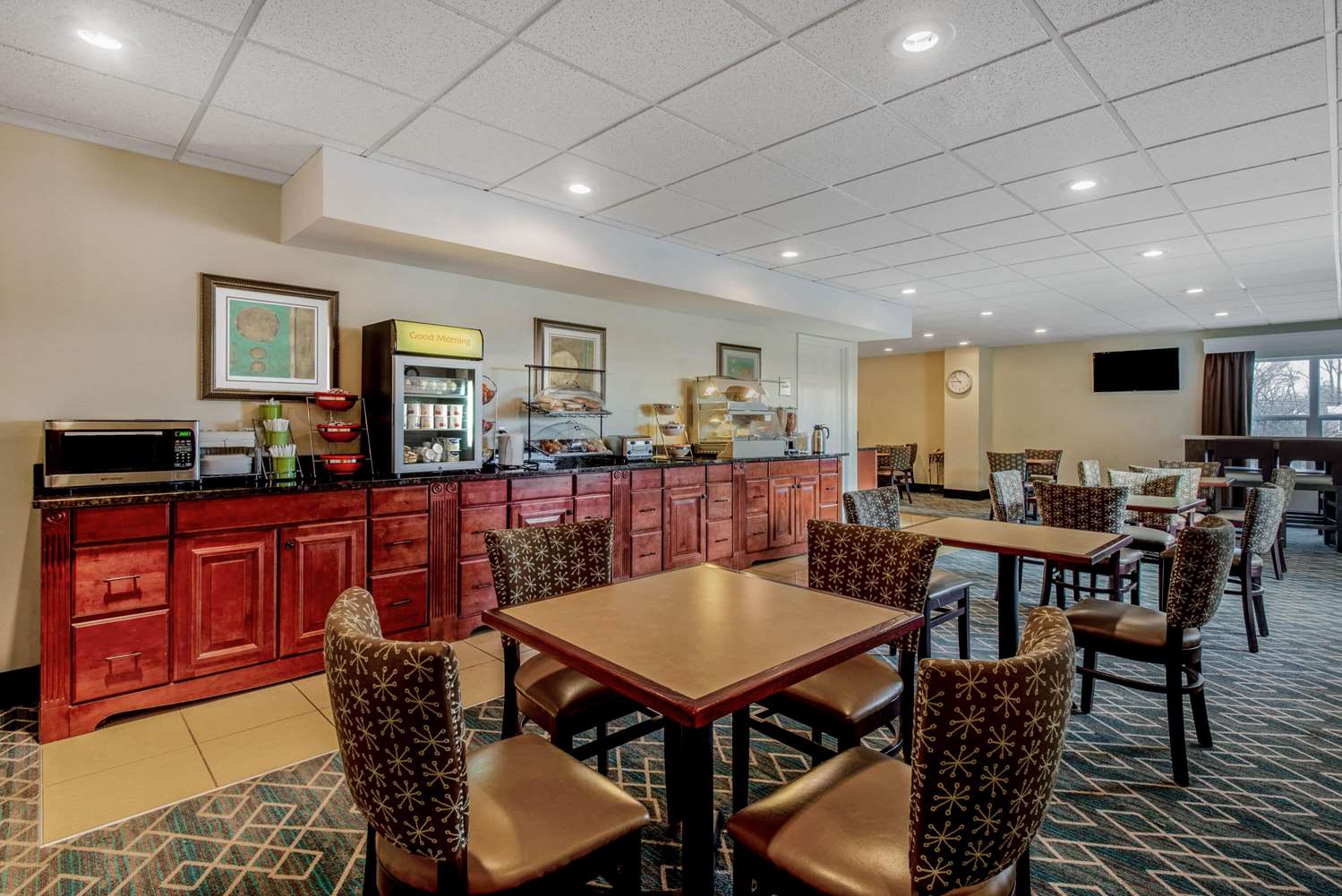 La Quinta Inn & Suites by Wyndham Lexington Park - Patuxent 40/52