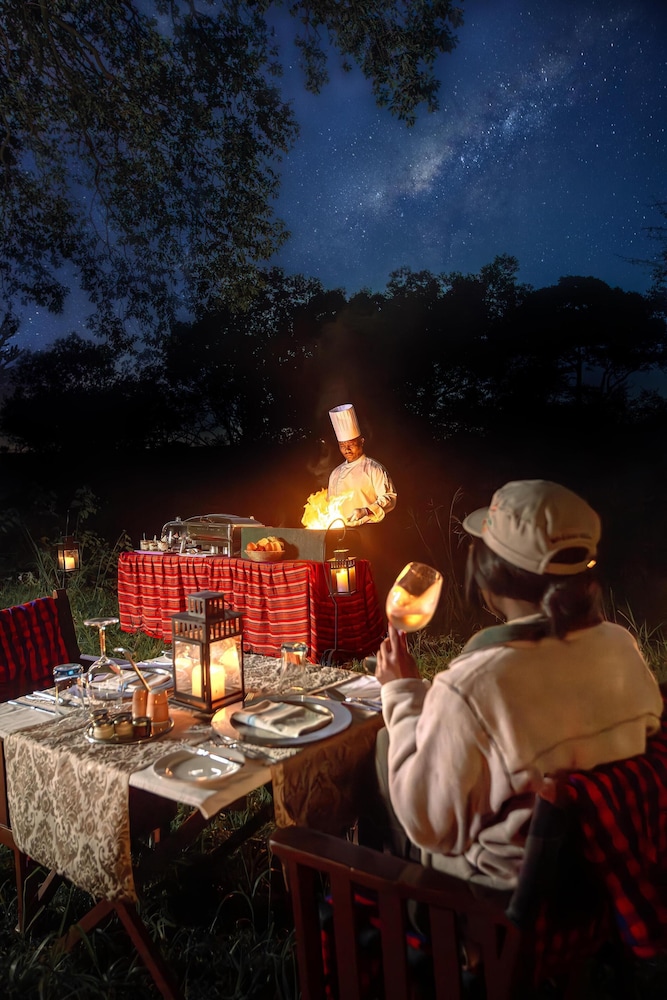 OLARE MARA KEMPINSKI MASAI MARA 3/50