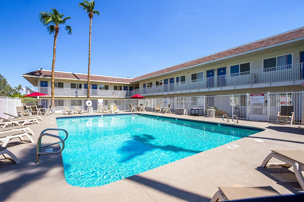 Motel6 Mesa, AZ - North