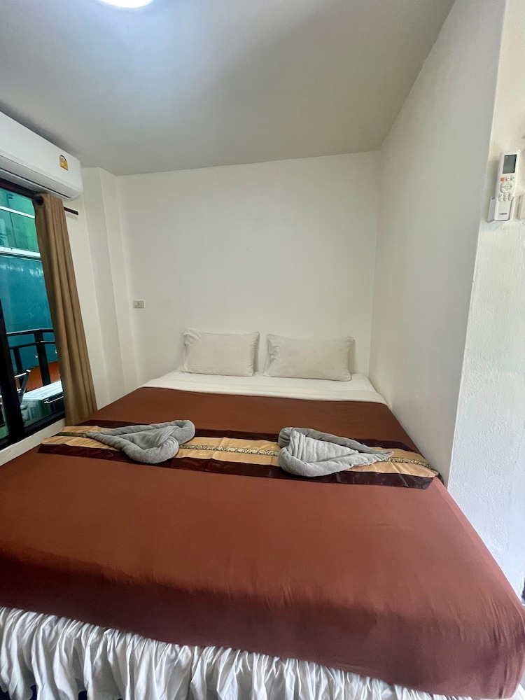 Phi Phi Green House 7/49