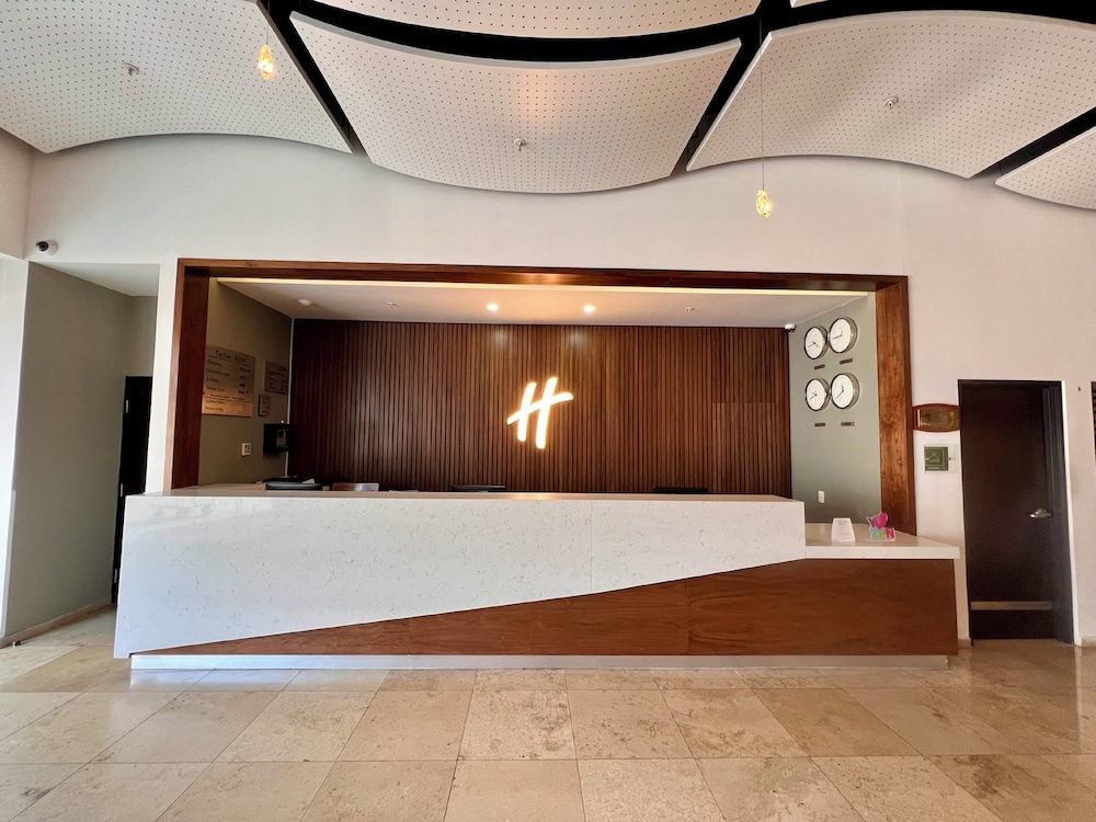 Holiday Inn Guadalajara Patria-Universidad 8/50