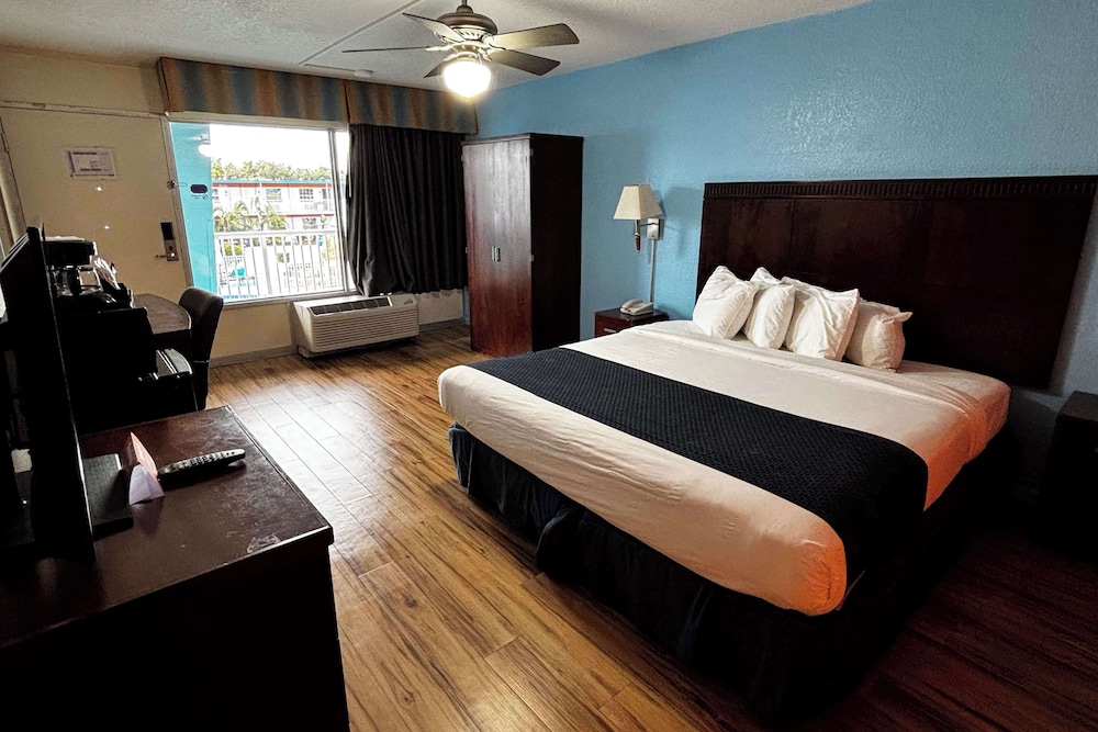 Ramada by Wyndham Hotel & Water Park 21/67