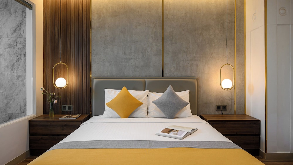 Acnos Hotel 8/50