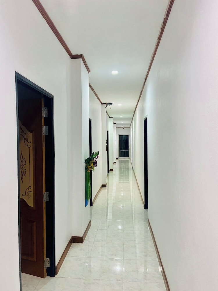 Grand House photo2
