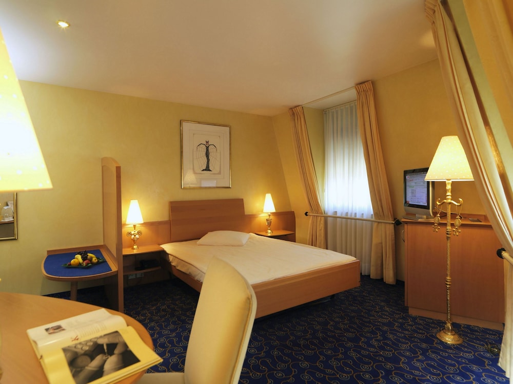 Gaia Hotel 42/75