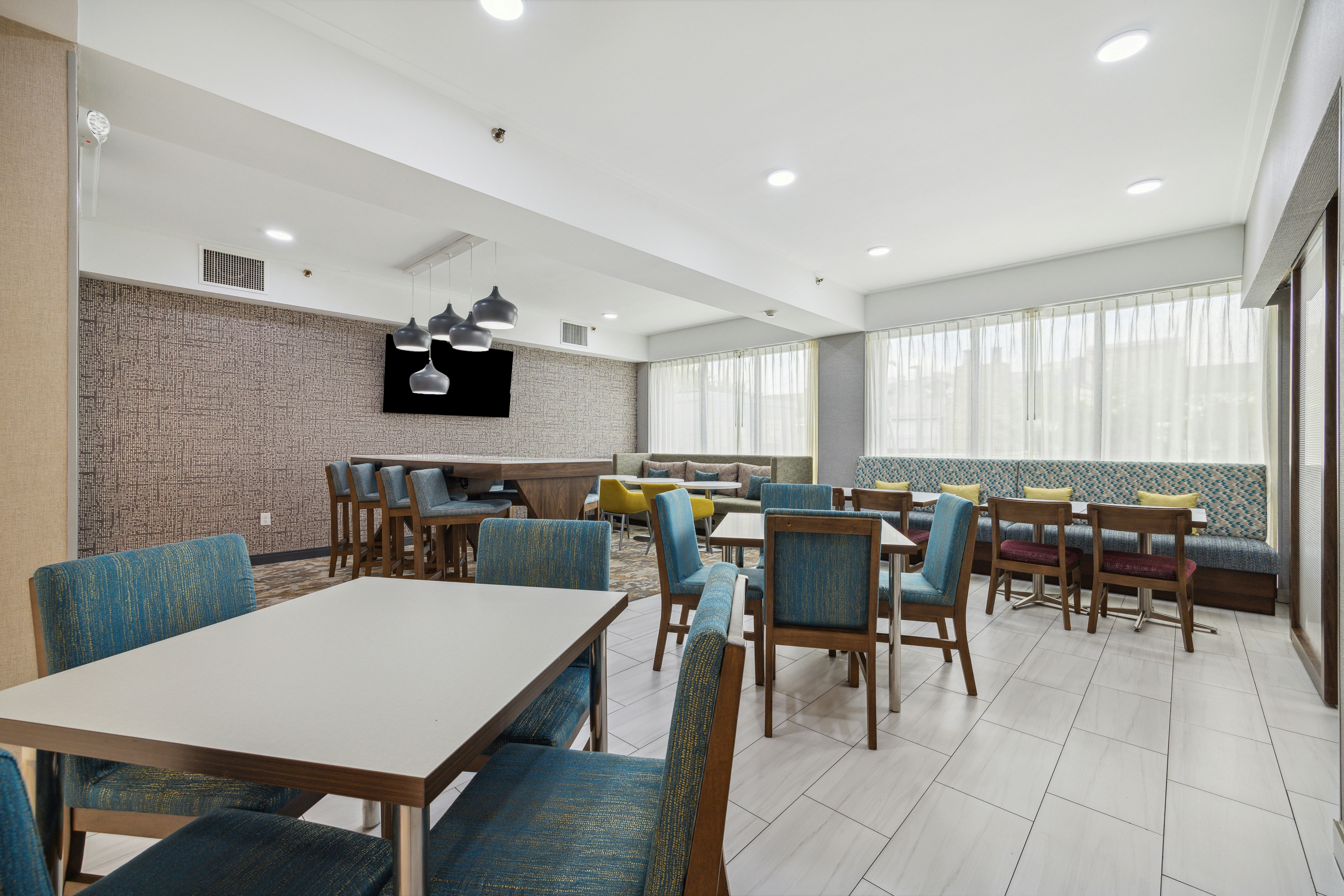Hampton Inn Houston-Brookhollow 45/59