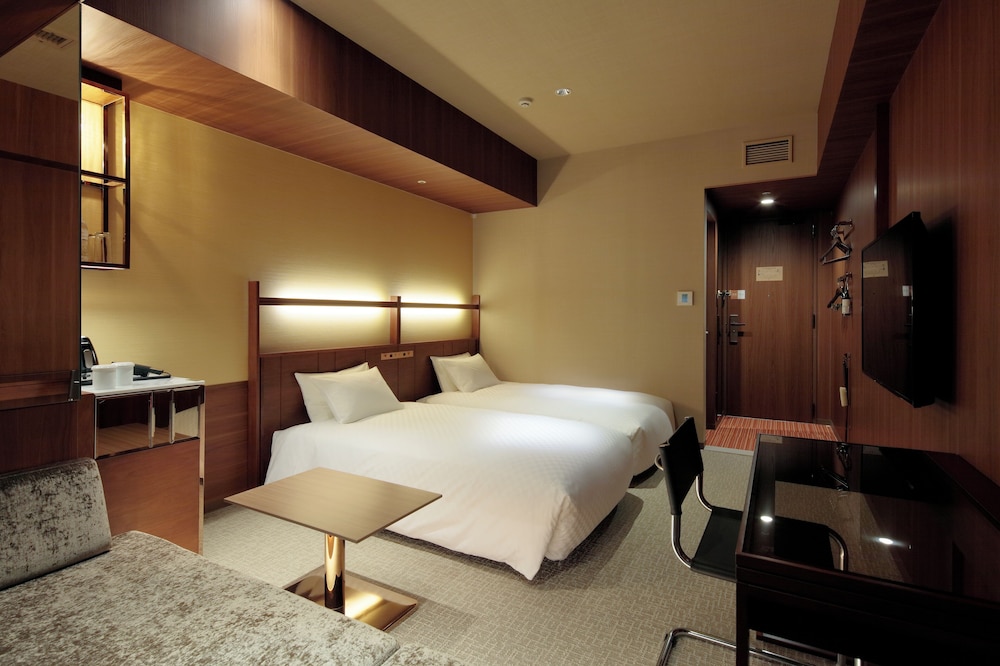 ROOM, TWIN BEDS, SOFA, LOUNGE ACCESS, HIGH FLOOR, CORNER