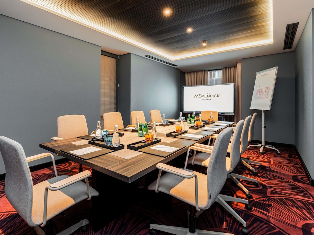 Movenpick Yerevan 56/63