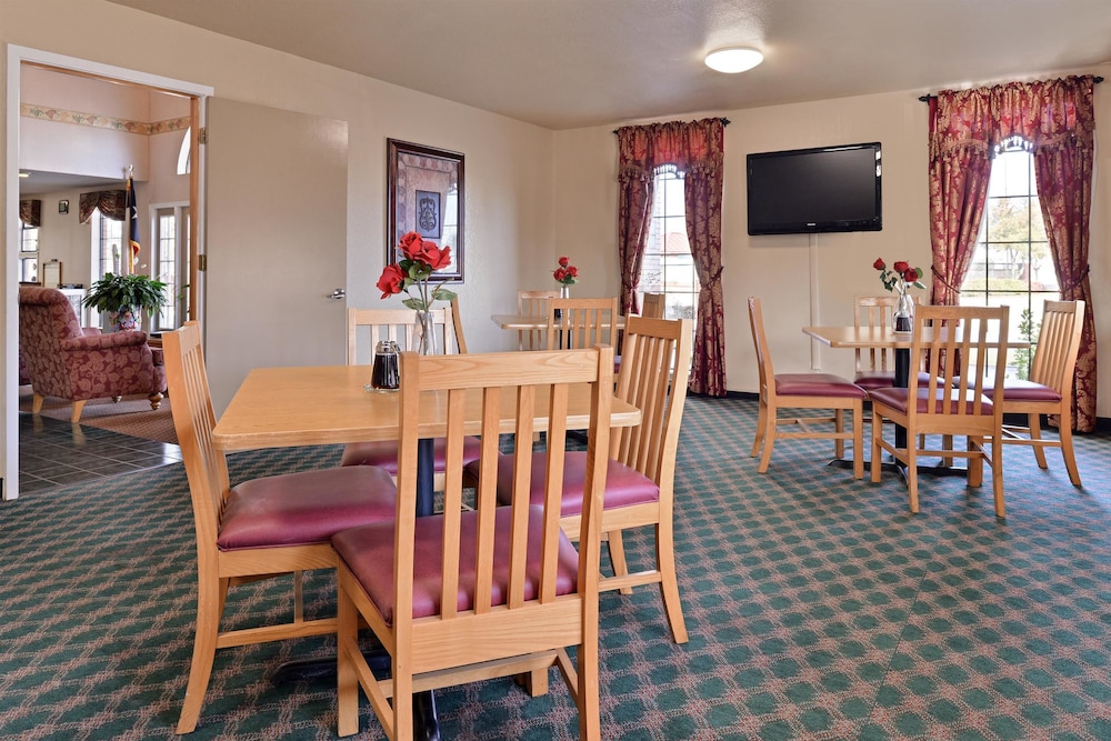 Quality Inn & Suites New Boston - Texarkana West 42/61