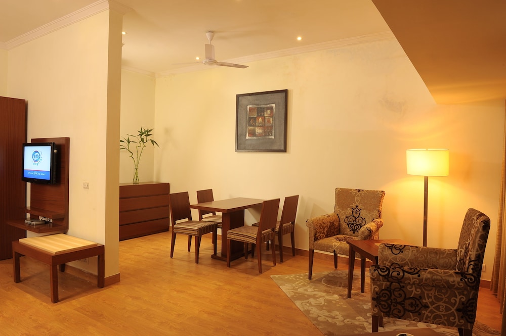 Ahuja Residency Sunder Nagar 26/50