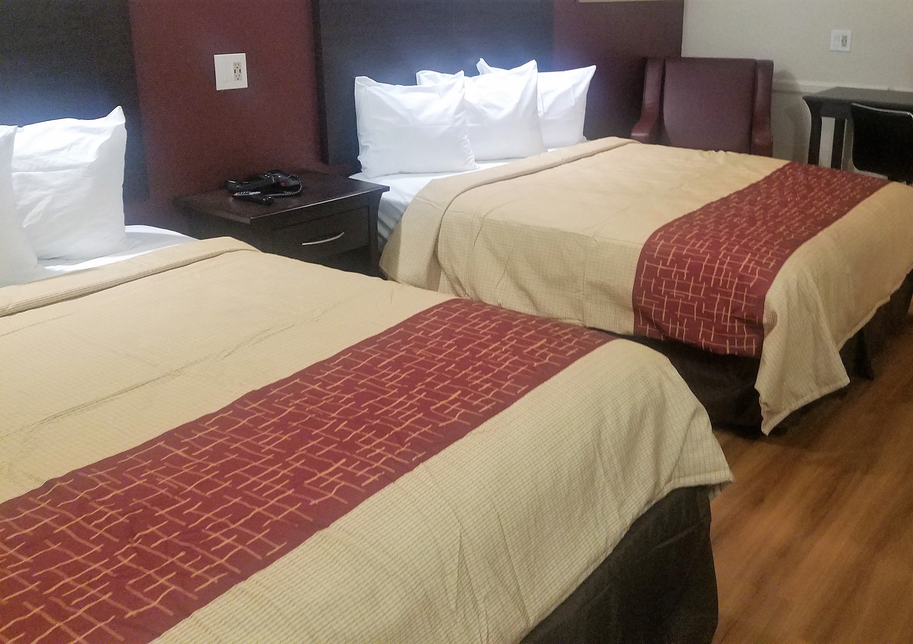 Suite, 2 Queen Beds, Kitchen