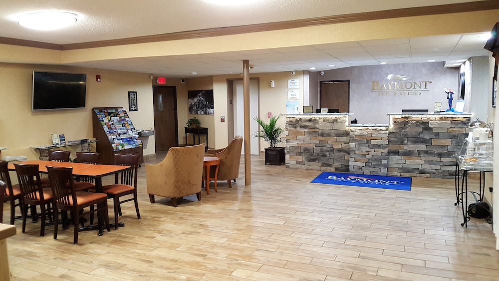 Baymont By Wyndham Belleville Airport Area 7/33