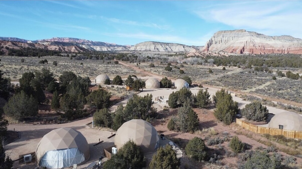Bryce Glamp And Camp 54/56