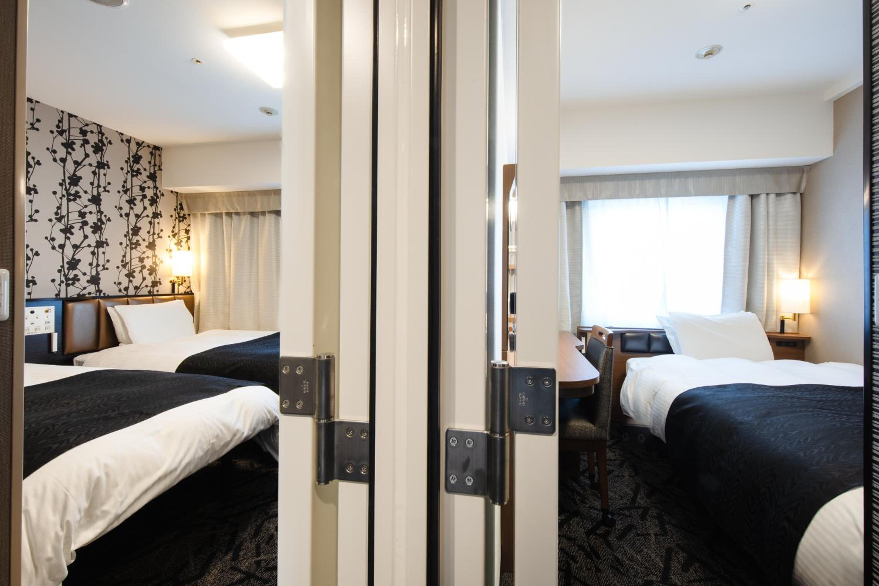 CONNECTING, SINGLE, TWIN BEDS