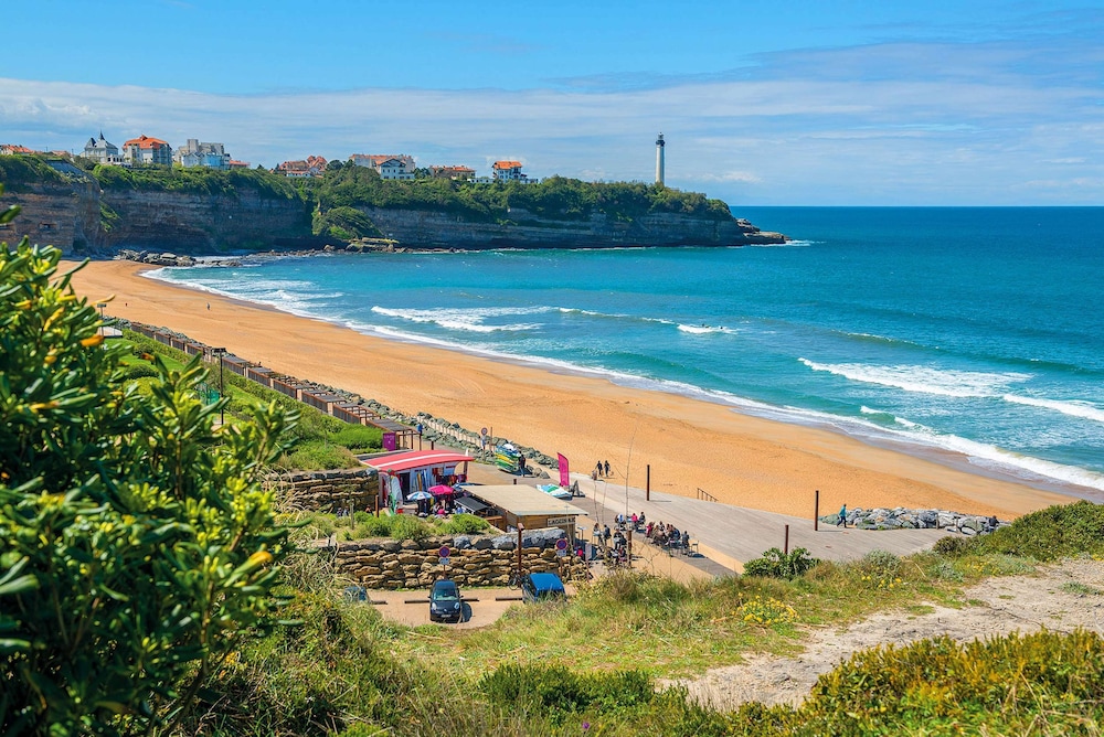 Kyriad Anglet Biarritz 52/58