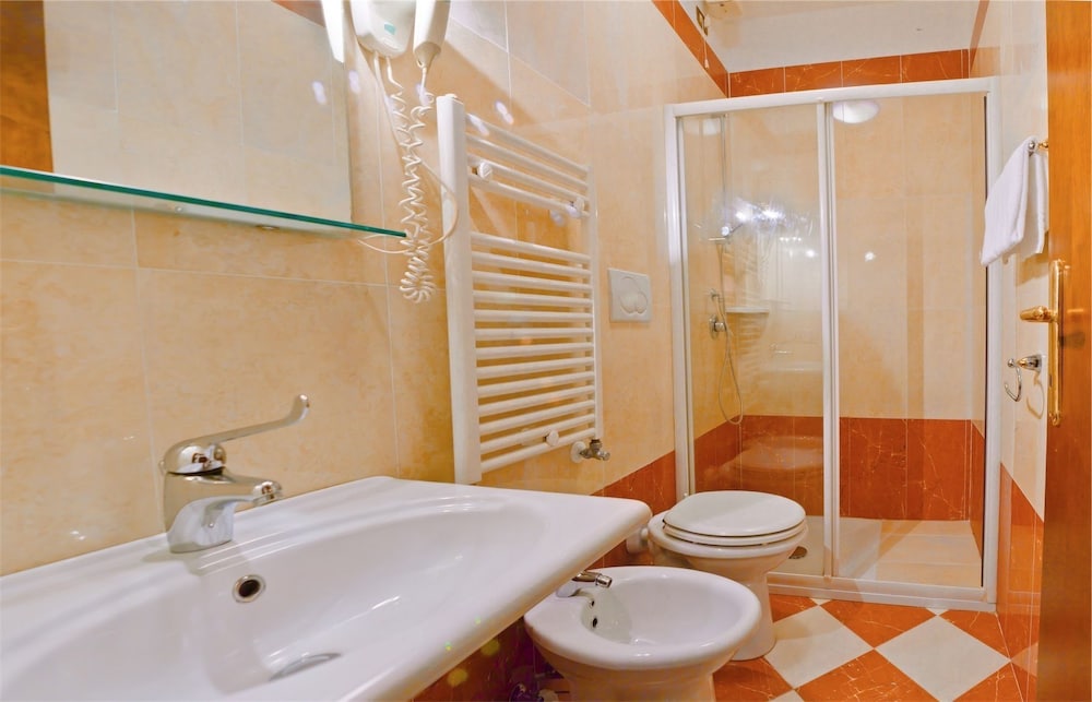 Hotel Henry 38/41