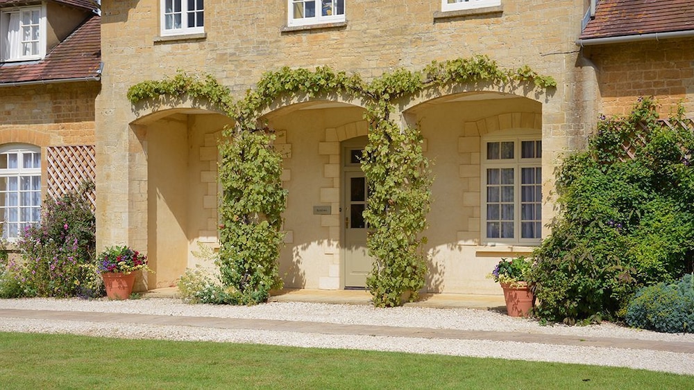 Sandown Cottage 34/38