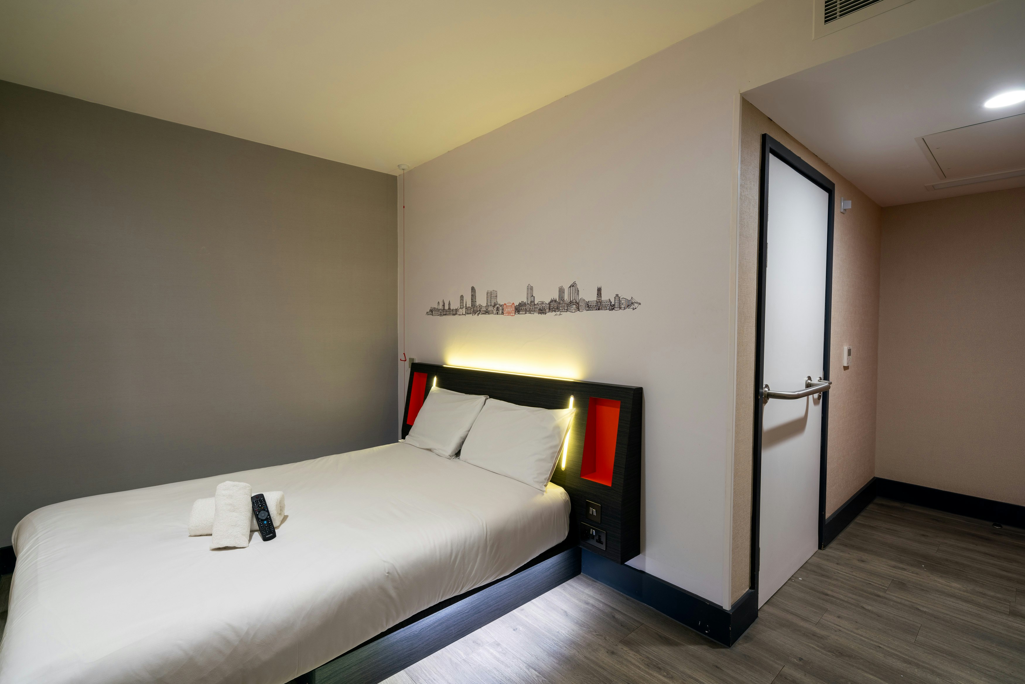 Accessible Double Room without Window