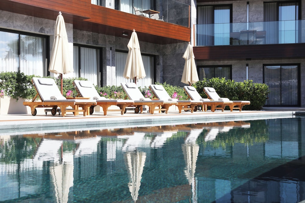 Mare Deluxe Residences and Villas 32/57