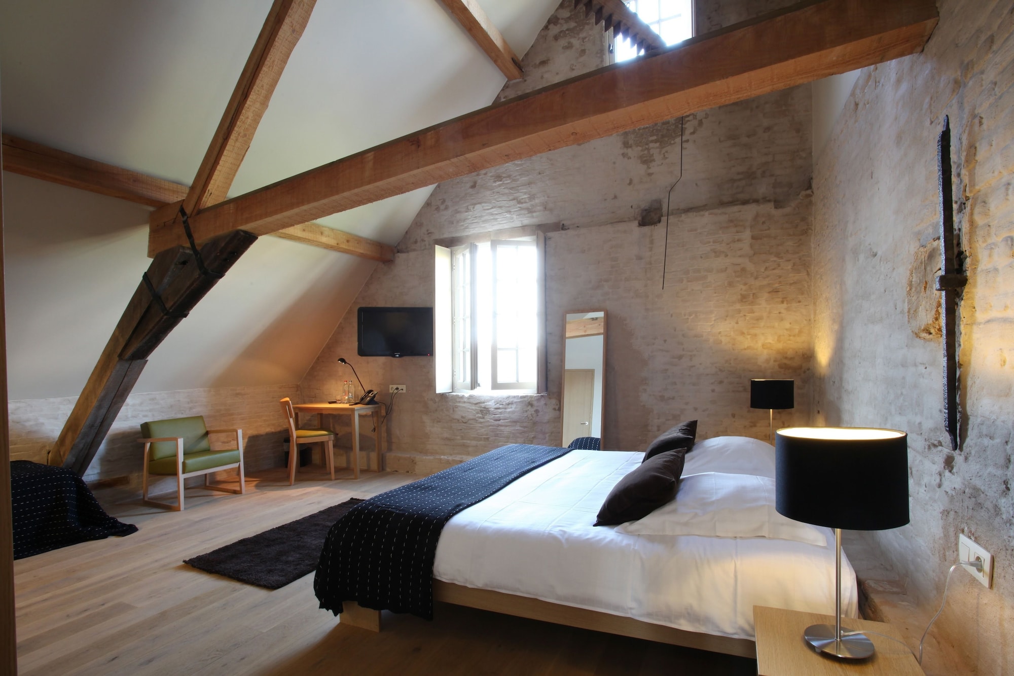 Junior Suite, Queen Bed