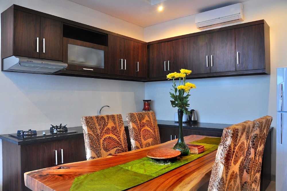 Kakul Villas & Suites 66/82